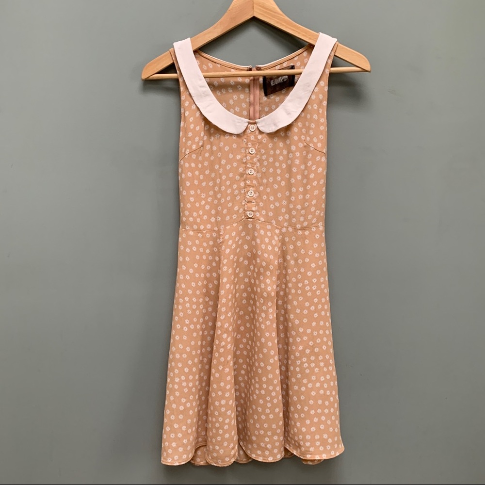 Reformation Bridget Dainty Flower White Collar Mini Dress size 2 - Picture 3 of 9